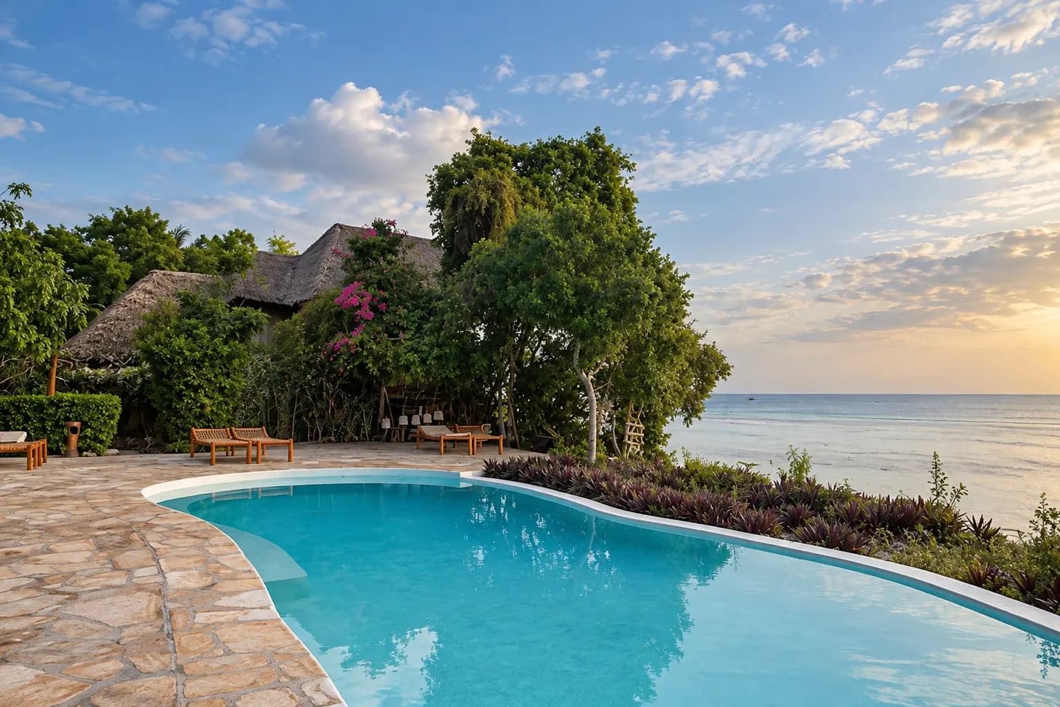 Ocean-front rooms, bungalows and villas at Veridiana Hotel Zanzibar